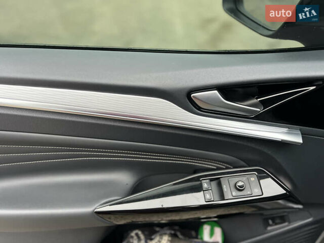 Серый Фольксваген ID.4, объемом двигателя 0 л и пробегом 65 тыс. км за 21800 $, фото 11 на Automoto.ua