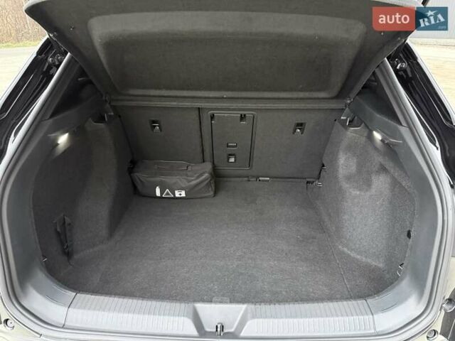 Серый Фольксваген ID.4, объемом двигателя 0 л и пробегом 122 тыс. км за 23200 $, фото 24 на Automoto.ua