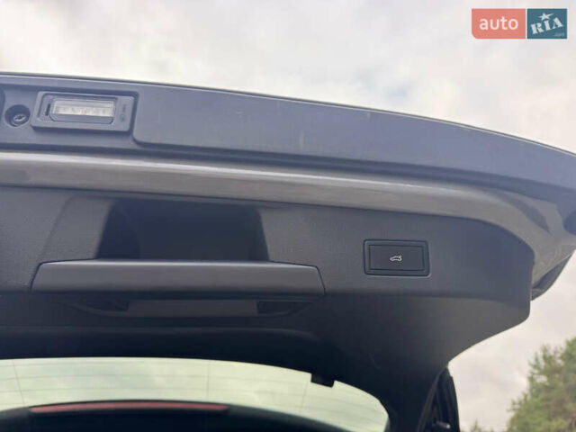 Серый Фольксваген ID.4, объемом двигателя 0 л и пробегом 40 тыс. км за 27999 $, фото 7 на Automoto.ua