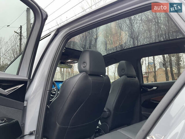 Серый Фольксваген ID.4, объемом двигателя 0 л и пробегом 104 тыс. км за 22600 $, фото 15 на Automoto.ua