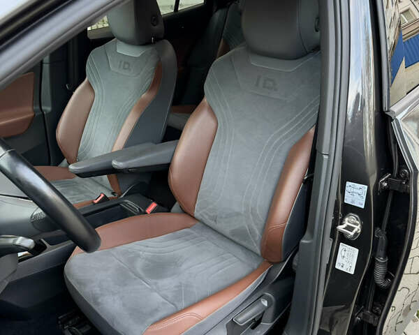 Серый Фольксваген ID.4, объемом двигателя 0 л и пробегом 100 тыс. км за 23800 $, фото 42 на Automoto.ua