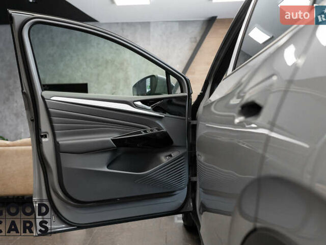 Серый Фольксваген ID.4, объемом двигателя 0 л и пробегом 10 тыс. км за 24700 $, фото 13 на Automoto.ua