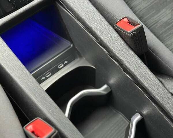 Серый Фольксваген ID.4, объемом двигателя 0 л и пробегом 91 тыс. км за 22100 $, фото 18 на Automoto.ua