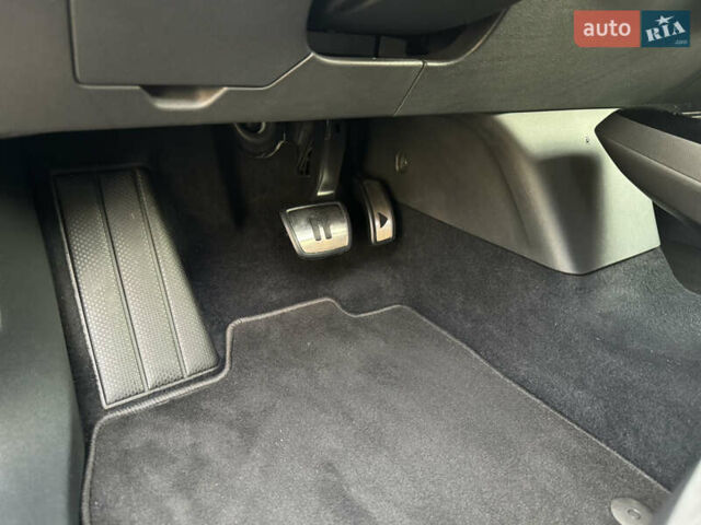 Сірий Фольксваген ID.4, об'ємом двигуна 0 л та пробігом 136 тис. км за 22900 $, фото 56 на Automoto.ua