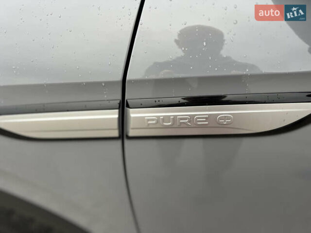 Серый Фольксваген ID.4, объемом двигателя 0 л и пробегом 65 тыс. км за 21800 $, фото 17 на Automoto.ua