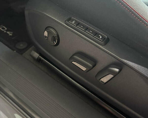 Серый Фольксваген ID.4, объемом двигателя 0 л и пробегом 40 тыс. км за 27999 $, фото 10 на Automoto.ua