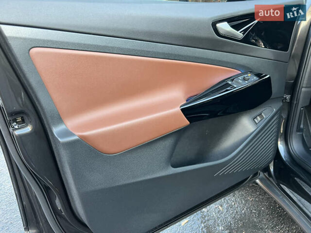 Серый Фольксваген ID.4, объемом двигателя 0 л и пробегом 127 тыс. км за 24599 $, фото 76 на Automoto.ua