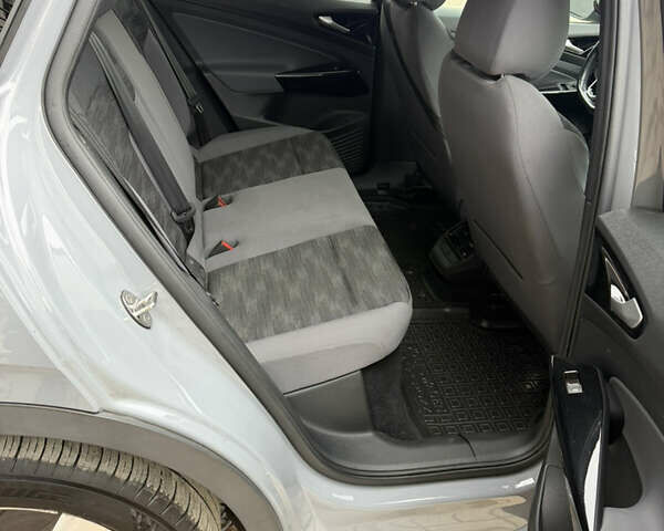 Сірий Фольксваген ID.4, об'ємом двигуна 0 л та пробігом 120 тис. км за 22000 $, фото 7 на Automoto.ua