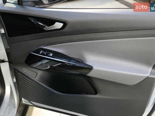 Серый Фольксваген ID.4, объемом двигателя 0 л и пробегом 34 тыс. км за 21300 $, фото 35 на Automoto.ua