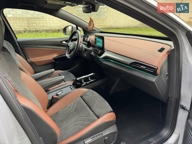 Серый Фольксваген ID.4, объемом двигателя 0 л и пробегом 136 тыс. км за 21000 $, фото 93 на Automoto.ua