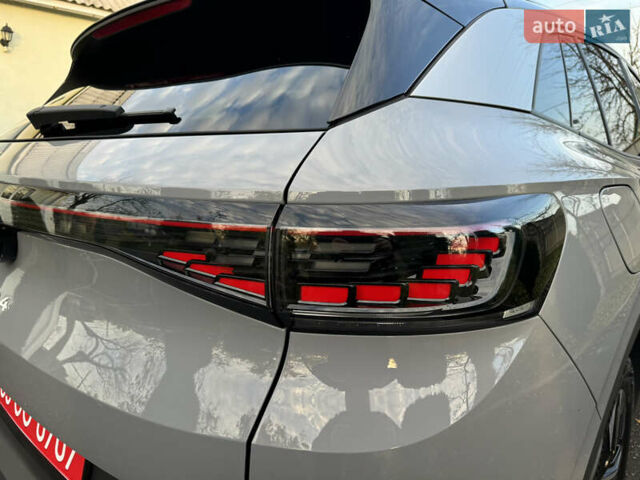 Сірий Фольксваген ID.4, об'ємом двигуна 0 л та пробігом 136 тис. км за 22900 $, фото 50 на Automoto.ua