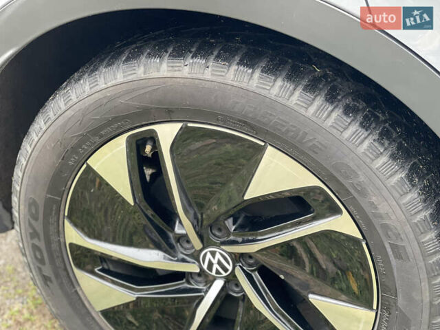 Серый Фольксваген ID.4, объемом двигателя 0 л и пробегом 104 тыс. км за 22600 $, фото 27 на Automoto.ua