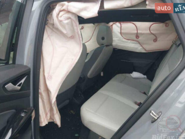 Серый Фольксваген ID.4, объемом двигателя 0 л и пробегом 104 тыс. км за 12700 $, фото 5 на Automoto.ua