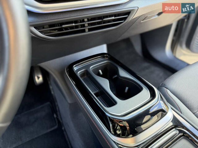 Сірий Фольксваген ID.4, об'ємом двигуна 0 л та пробігом 25 тис. км за 27300 $, фото 21 на Automoto.ua