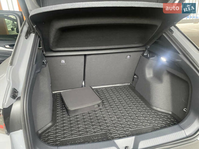 Серый Фольксваген ID.4, объемом двигателя 0 л и пробегом 6 тыс. км за 25200 $, фото 11 на Automoto.ua