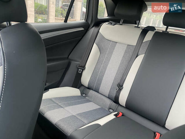 Серый Фольксваген ID.4, объемом двигателя 0 л и пробегом 6 тыс. км за 25200 $, фото 8 на Automoto.ua