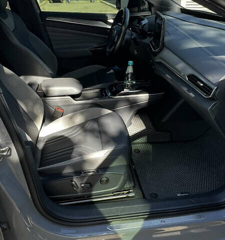 Серый Фольксваген ID.4, объемом двигателя 0 л и пробегом 69 тыс. км за 23500 $, фото 12 на Automoto.ua