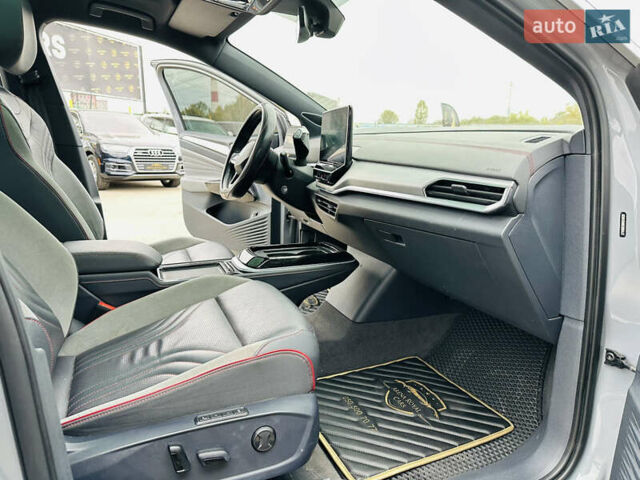 Серый Фольксваген ID.4, объемом двигателя 0 л и пробегом 74 тыс. км за 28000 $, фото 24 на Automoto.ua