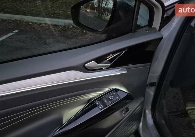 Серый Фольксваген ID.4, объемом двигателя 0 л и пробегом 59 тыс. км за 23400 $, фото 11 на Automoto.ua