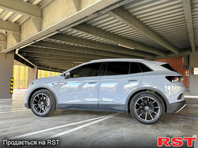 Сірий Фольксваген ID.4, об'ємом двигуна 0.15 л та пробігом 42 тис. км за 24500 $, фото 2 на Automoto.ua