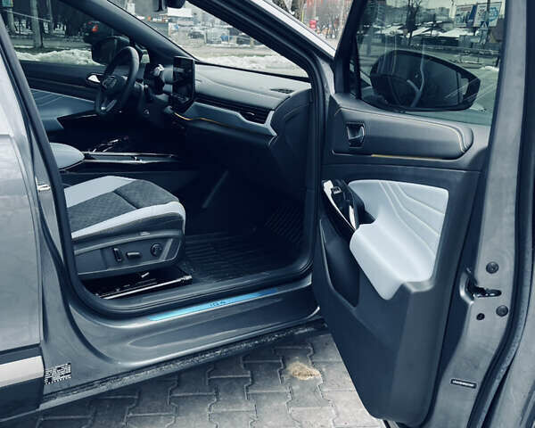 Серый Фольксваген ID.4, объемом двигателя 0 л и пробегом 40 тыс. км за 29000 $, фото 27 на Automoto.ua