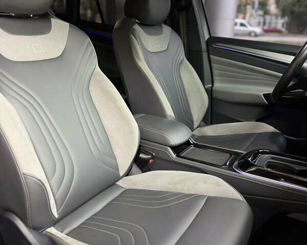 Серый Фольксваген ID.4, объемом двигателя 0 л и пробегом 88 тыс. км за 24300 $, фото 13 на Automoto.ua