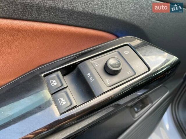 Серый Фольксваген ID.4, объемом двигателя 0 л и пробегом 31 тыс. км за 30490 $, фото 14 на Automoto.ua