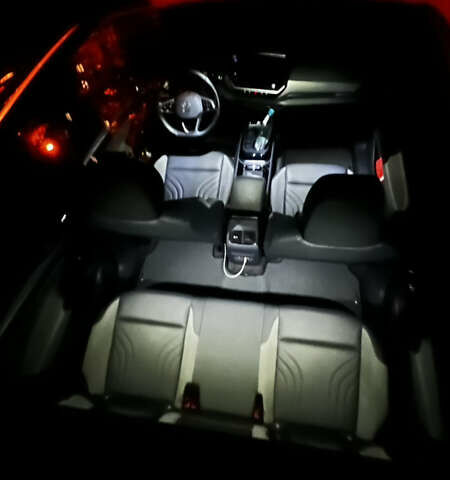 Серый Фольксваген ID.4, объемом двигателя 0 л и пробегом 69 тыс. км за 23500 $, фото 14 на Automoto.ua