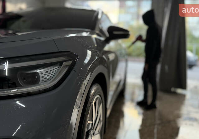 Серый Фольксваген ID.4, объемом двигателя 0 л и пробегом 69 тыс. км за 23500 $, фото 2 на Automoto.ua