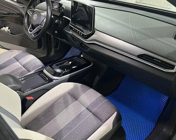 Серый Фольксваген ID.4, объемом двигателя 0 л и пробегом 70 тыс. км за 24000 $, фото 11 на Automoto.ua