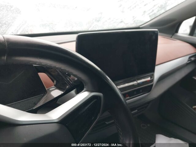 Серый Фольксваген ID.4, объемом двигателя 0 л и пробегом 141 тыс. км за 14300 $, фото 8 на Automoto.ua