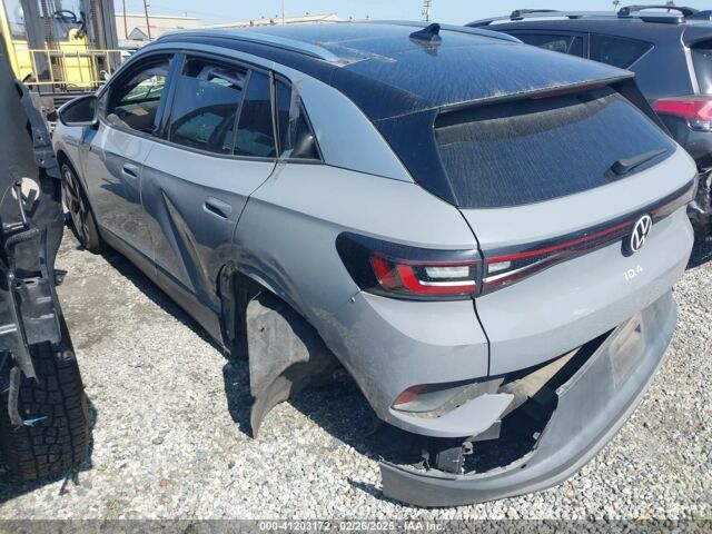 Серый Фольксваген ID.4, объемом двигателя 0 л и пробегом 141 тыс. км за 14300 $, фото 3 на Automoto.ua