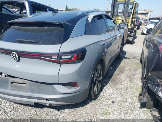 Серый Фольксваген ID.4, объемом двигателя 0 л и пробегом 141 тыс. км за 14300 $, фото 5 на Automoto.ua