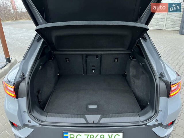 Сірий Фольксваген ID.4, об'ємом двигуна 0 л та пробігом 33 тис. км за 23200 $, фото 40 на Automoto.ua