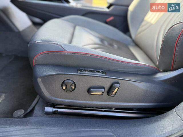 Сірий Фольксваген ID.4, об'ємом двигуна 0 л та пробігом 25 тис. км за 27300 $, фото 19 на Automoto.ua