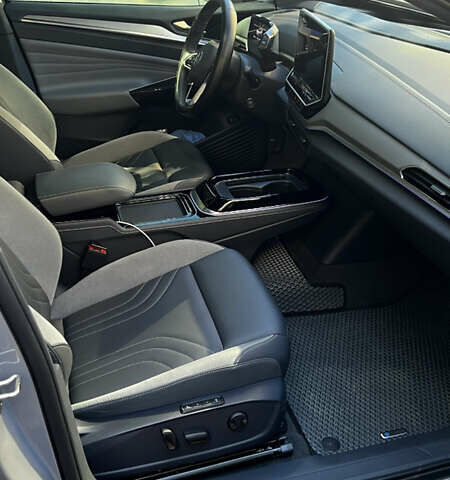 Серый Фольксваген ID.4, объемом двигателя 0 л и пробегом 69 тыс. км за 23500 $, фото 16 на Automoto.ua