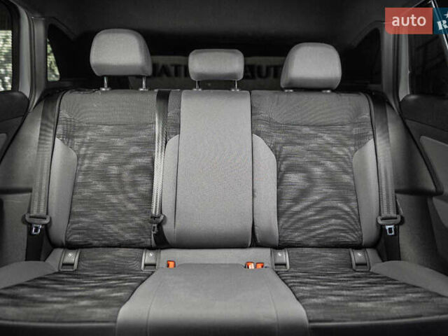 Серый Фольксваген ID.4, объемом двигателя 0 л и пробегом 17 тыс. км за 24900 $, фото 26 на Automoto.ua