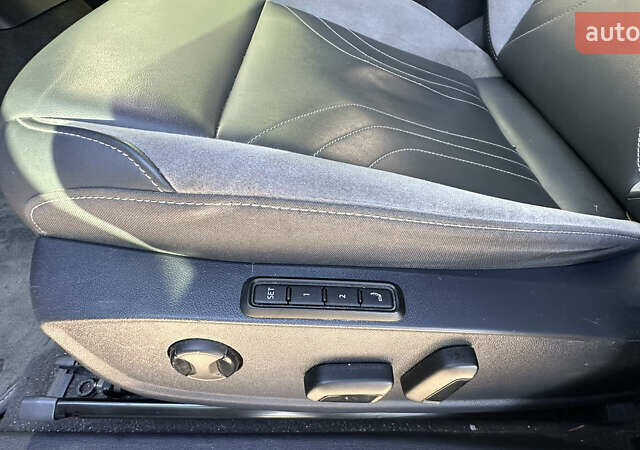 Серый Фольксваген ID.4, объемом двигателя 0 л и пробегом 110 тыс. км за 21900 $, фото 9 на Automoto.ua