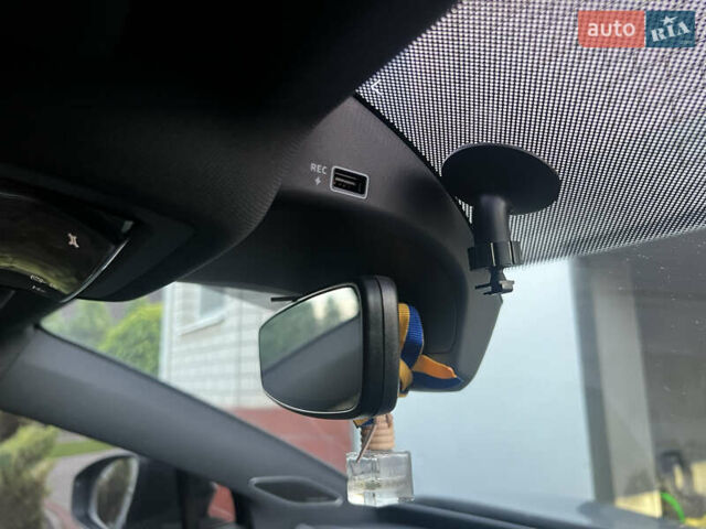 Сірий Фольксваген ID.4, об'ємом двигуна 0 л та пробігом 89 тис. км за 31500 $, фото 13 на Automoto.ua