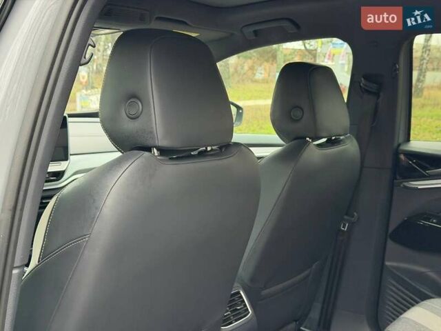 Сірий Фольксваген ID.4, об'ємом двигуна 0 л та пробігом 77 тис. км за 22350 $, фото 29 на Automoto.ua