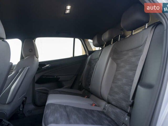 Сірий Фольксваген ID.4, об'ємом двигуна 0 л та пробігом 24 тис. км за 23400 $, фото 24 на Automoto.ua