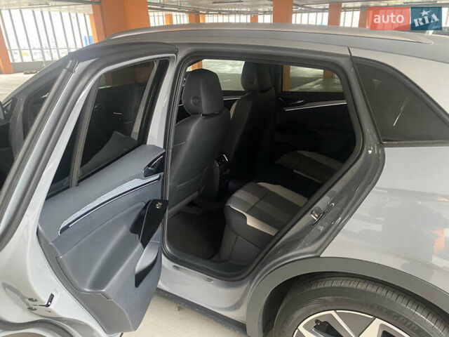 Серый Фольксваген ID.4, объемом двигателя 0 л и пробегом 6 тыс. км за 25200 $, фото 10 на Automoto.ua