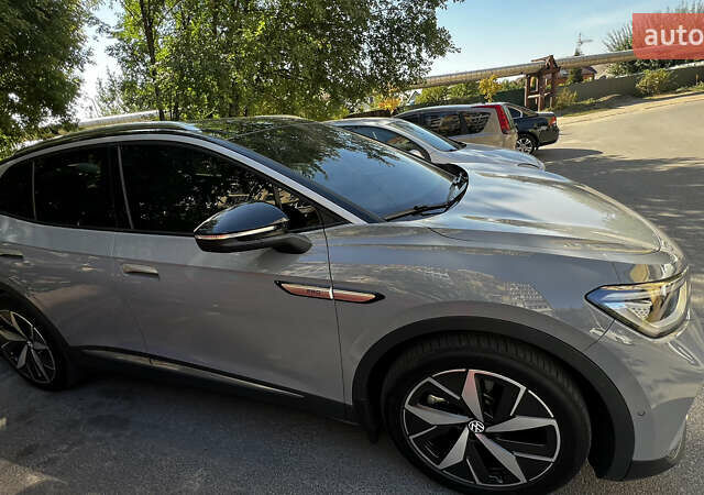 Серый Фольксваген ID.4, объемом двигателя 0 л и пробегом 69 тыс. км за 23500 $, фото 30 на Automoto.ua