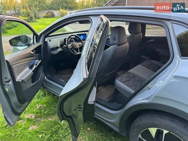 Серый Фольксваген ID.4, объемом двигателя 0 л и пробегом 27 тыс. км за 21500 $, фото 3 на Automoto.ua