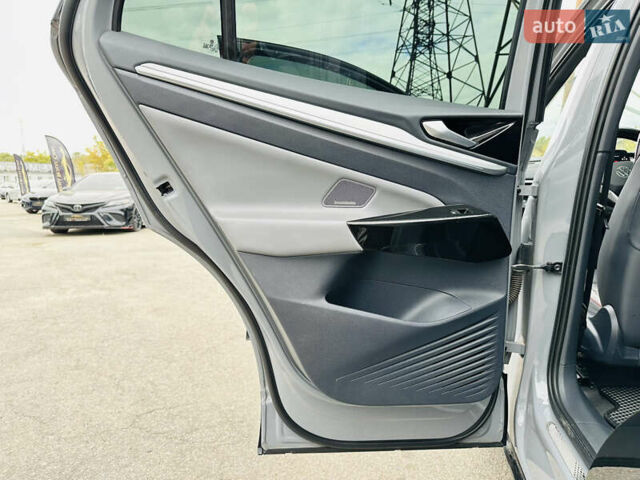 Серый Фольксваген ID.4, объемом двигателя 0 л и пробегом 74 тыс. км за 28000 $, фото 18 на Automoto.ua