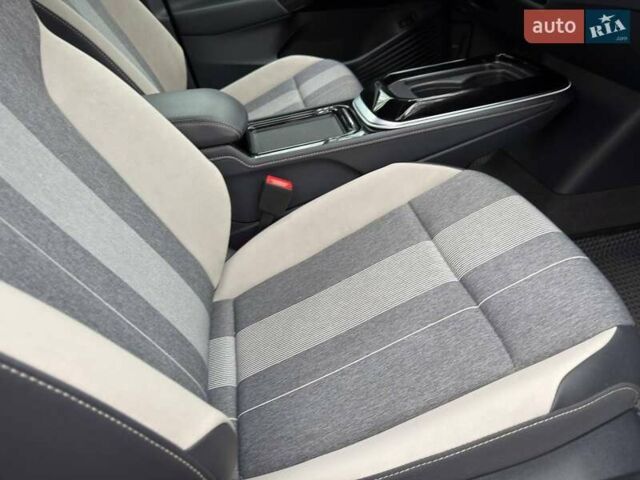 Сірий Фольксваген ID.4, об'ємом двигуна 0 л та пробігом 77 тис. км за 22350 $, фото 39 на Automoto.ua