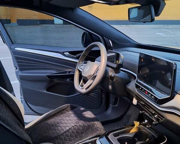 Сірий Фольксваген ID.4, об'ємом двигуна 0 л та пробігом 18 тис. км за 24500 $, фото 14 на Automoto.ua