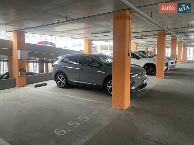 Серый Фольксваген ID.4, объемом двигателя 0 л и пробегом 6 тыс. км за 25200 $, фото 4 на Automoto.ua