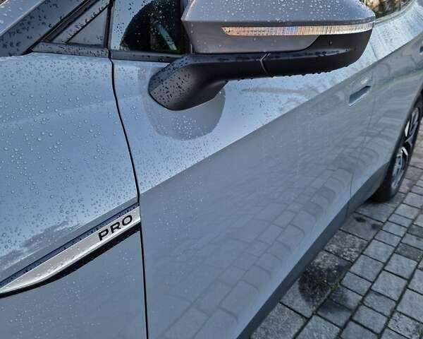 Серый Фольксваген ID.4, объемом двигателя 0 л и пробегом 192 тыс. км за 24500 $, фото 8 на Automoto.ua