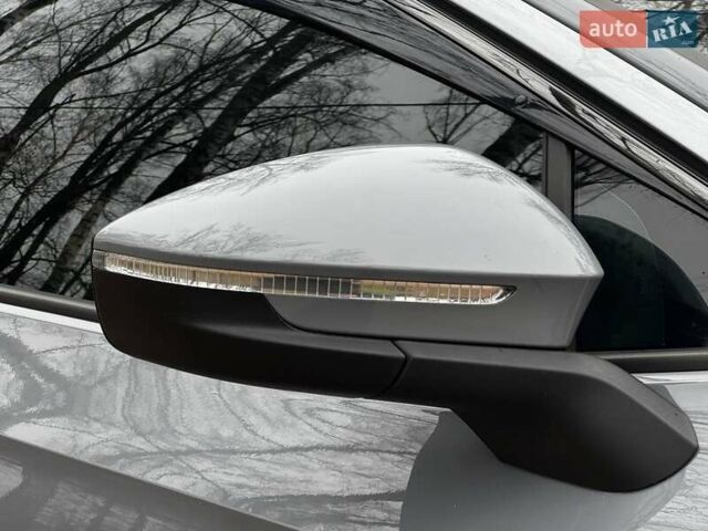 Сірий Фольксваген ID.4, об'ємом двигуна 0 л та пробігом 66 тис. км за 22800 $, фото 5 на Automoto.ua